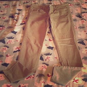 American Eagle kaki pants (jeggings)